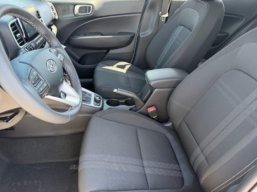 New 2026 Hyundai Venue SEL FWD image 10
