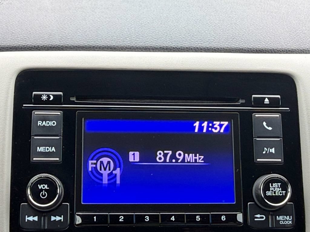 Used 2021 Honda HR-V LX image 14