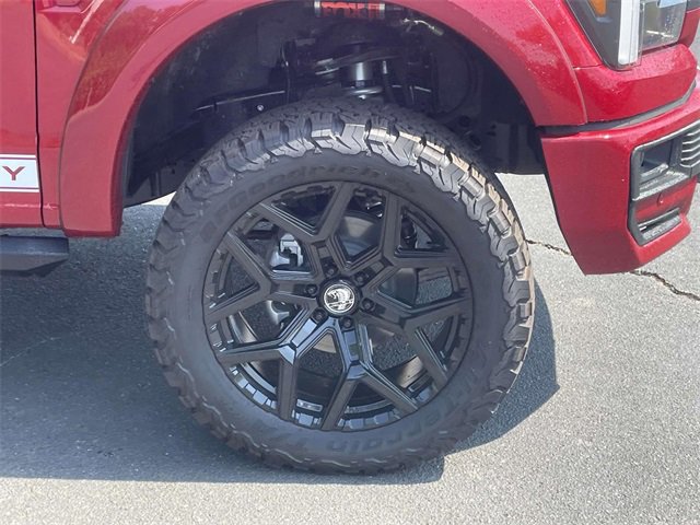 New 2025 Ford F150 Lariat w/ Equipment Group 502A High image 37