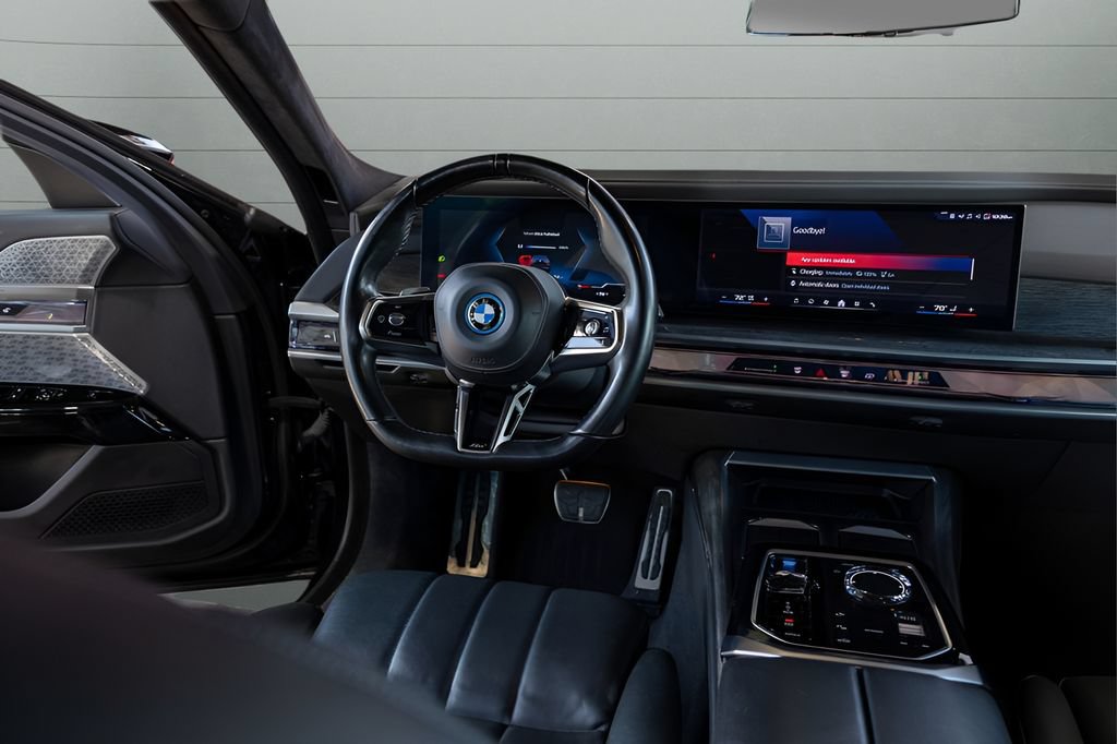 Used 2024 BMW i7 M70 AWD/4WD image 27