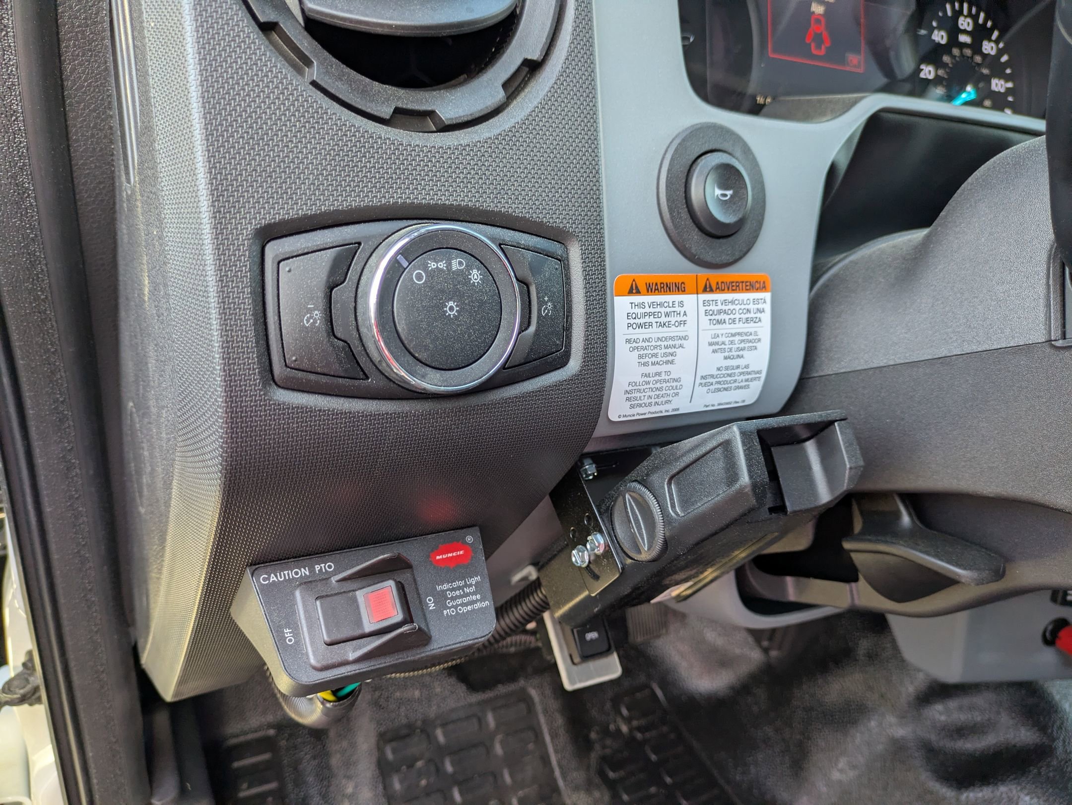 New 2027 Ford F750 2WD Regular Cab Super Duty image 17