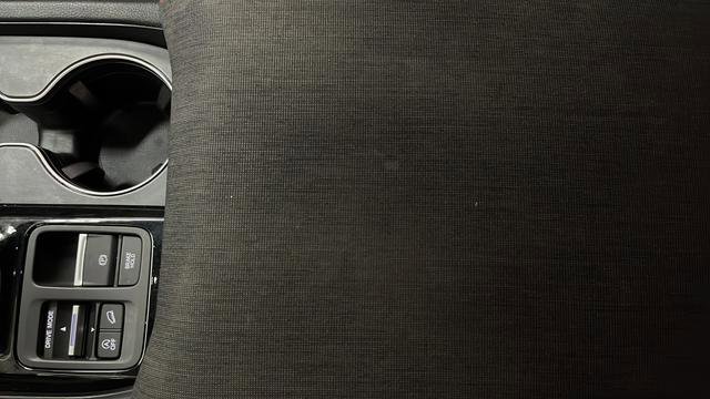 Used 2023 Honda Pilot Sport image 19