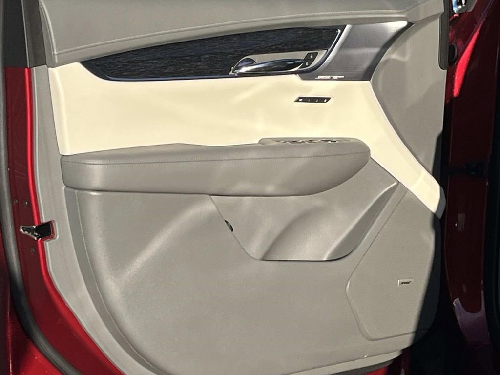 Used 2020 Cadillac XT6 Premium Luxury image 25