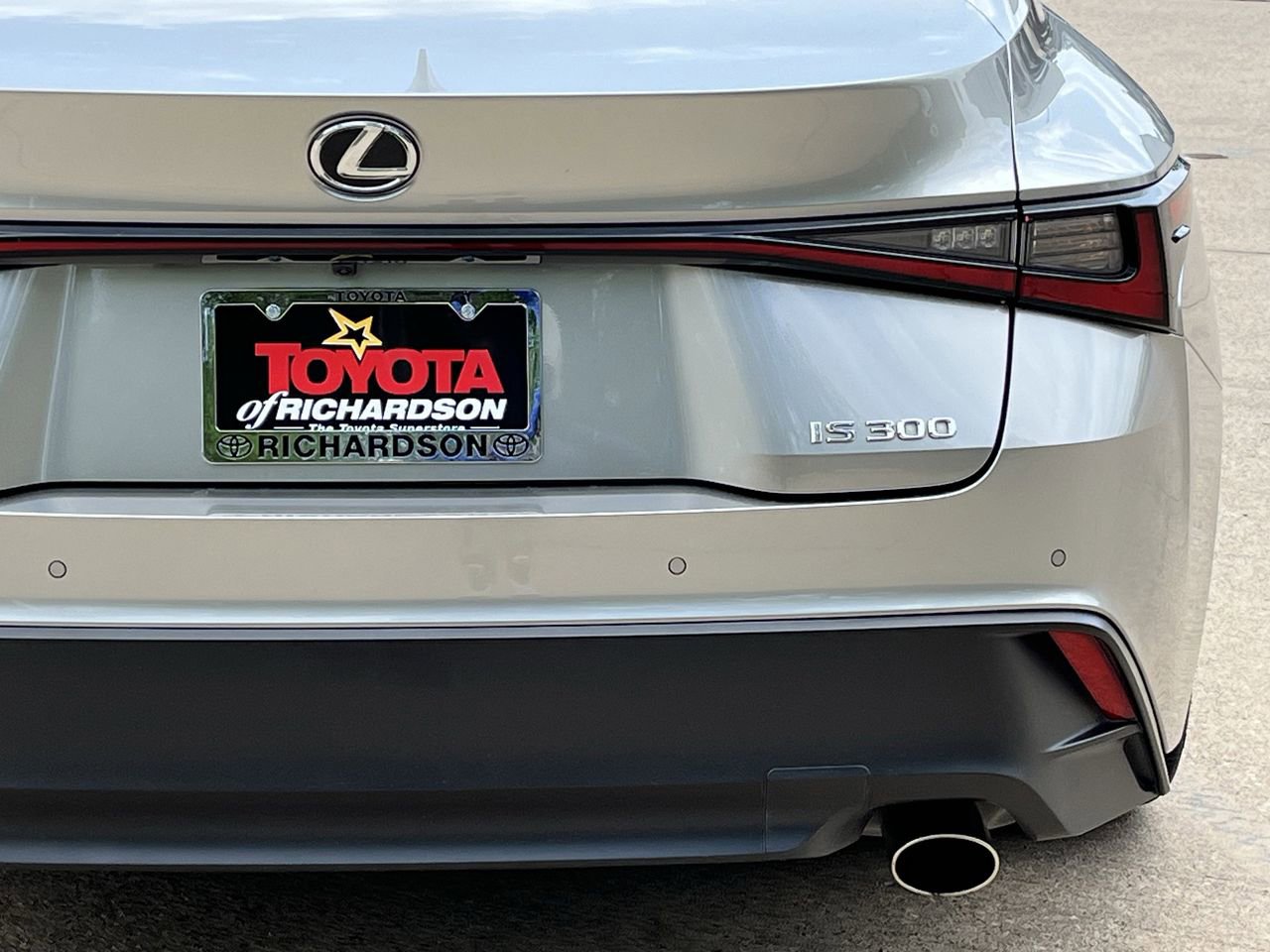 Used 2023 Lexus IS 300 w/ Comfort Package RWD image 6