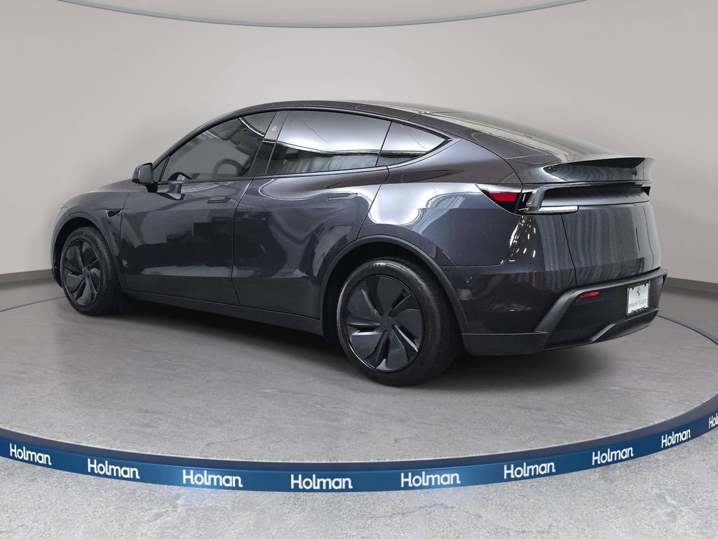 Used 2026 Tesla Model Y AWD image 8