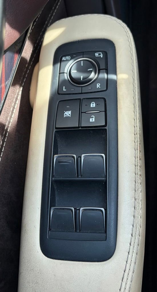 Used 2019 Lexus LS 500 w/ Interior Upgrade Package RWD image 15