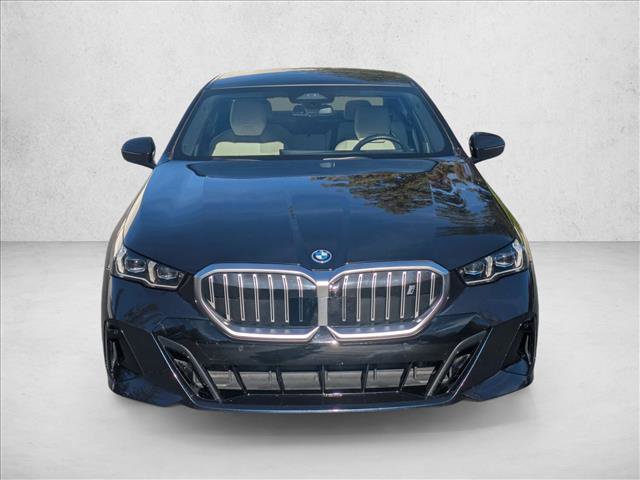 Certified 2024 BMW i5 eDrive40i w/ M Sport Package image 2