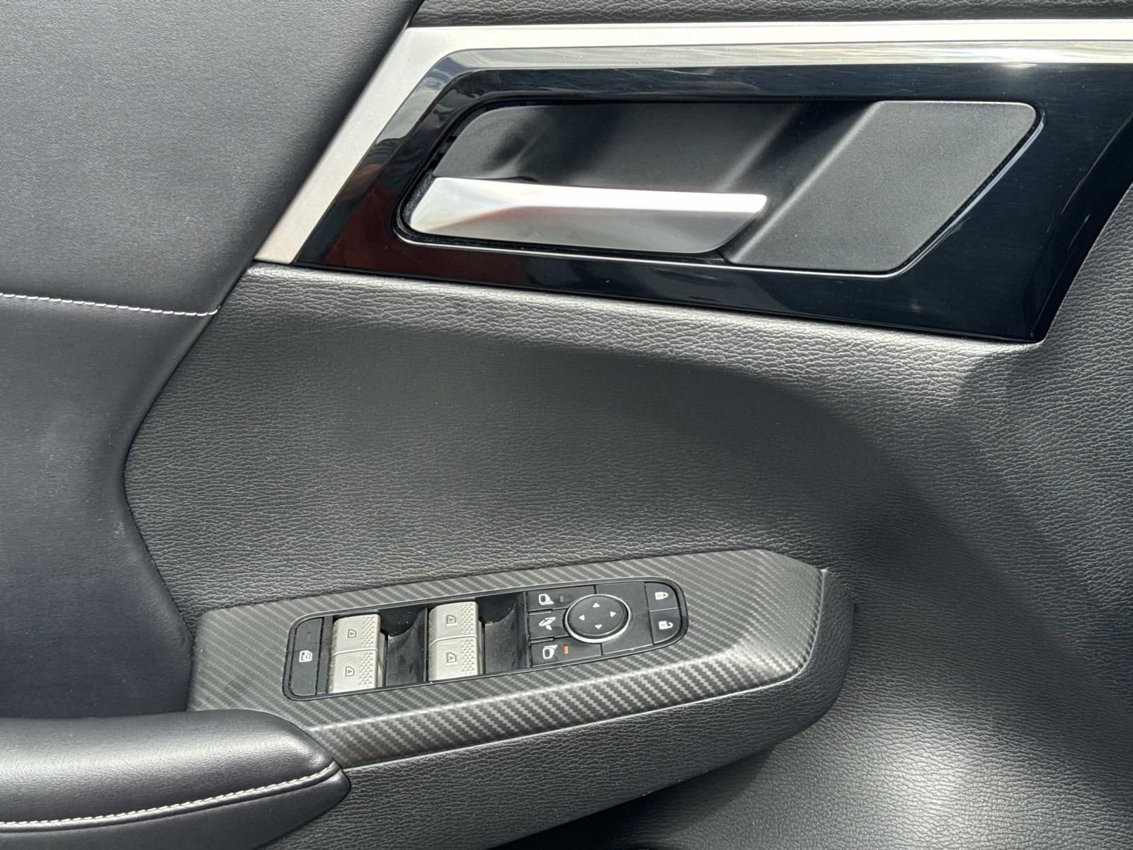 Used 2023 Mitsubishi Outlander SE AWD/4WD image 19