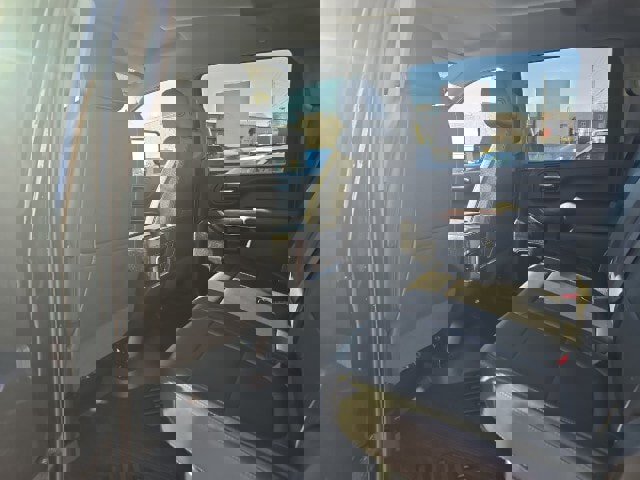 Used 2023 GMC Sierra 3500 SLT w/ SLT Convenience Package image 16