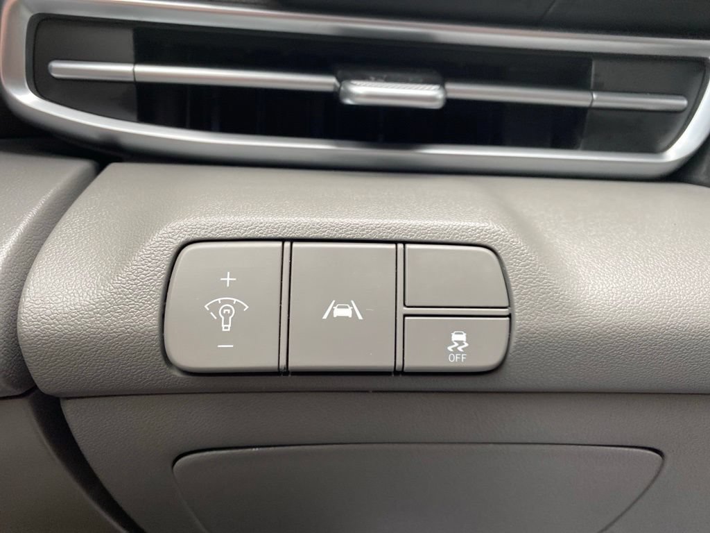 Certified 2023 Hyundai Elantra SEL FWD image 22