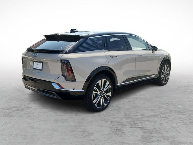 New 2027 Cadillac Optiq Premium Luxury w/ LPO, Floor Liner Package AWD/4WD image 3