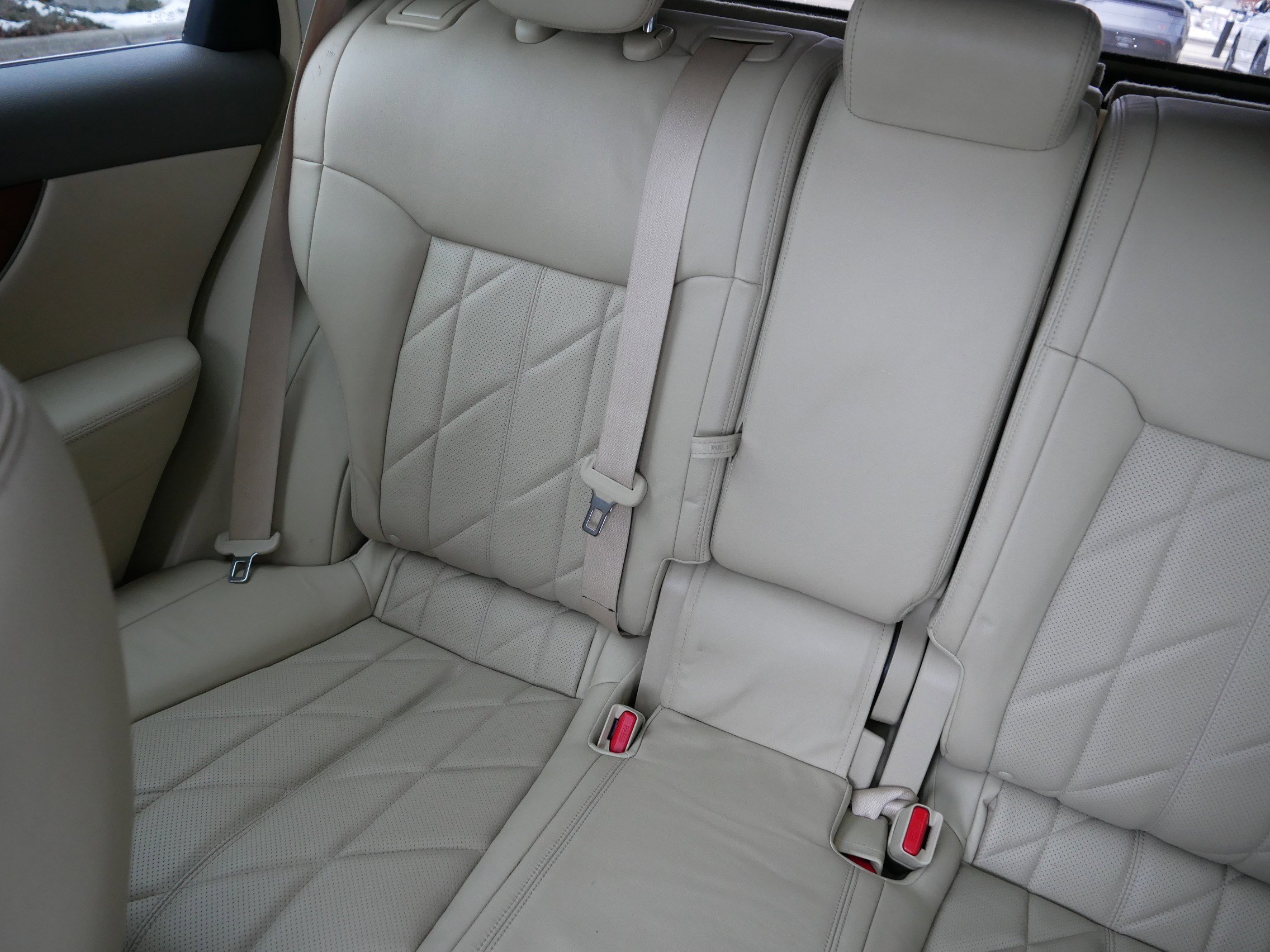 Used 2009 INFINITI FX35 AWD w/ Deluxe Touring Pkg image 12