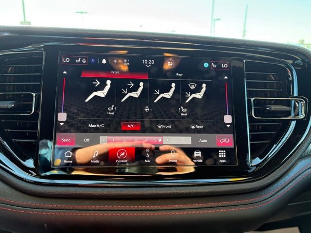 Used 2023 Dodge Durango R/T w/ Blacktop Package image 17