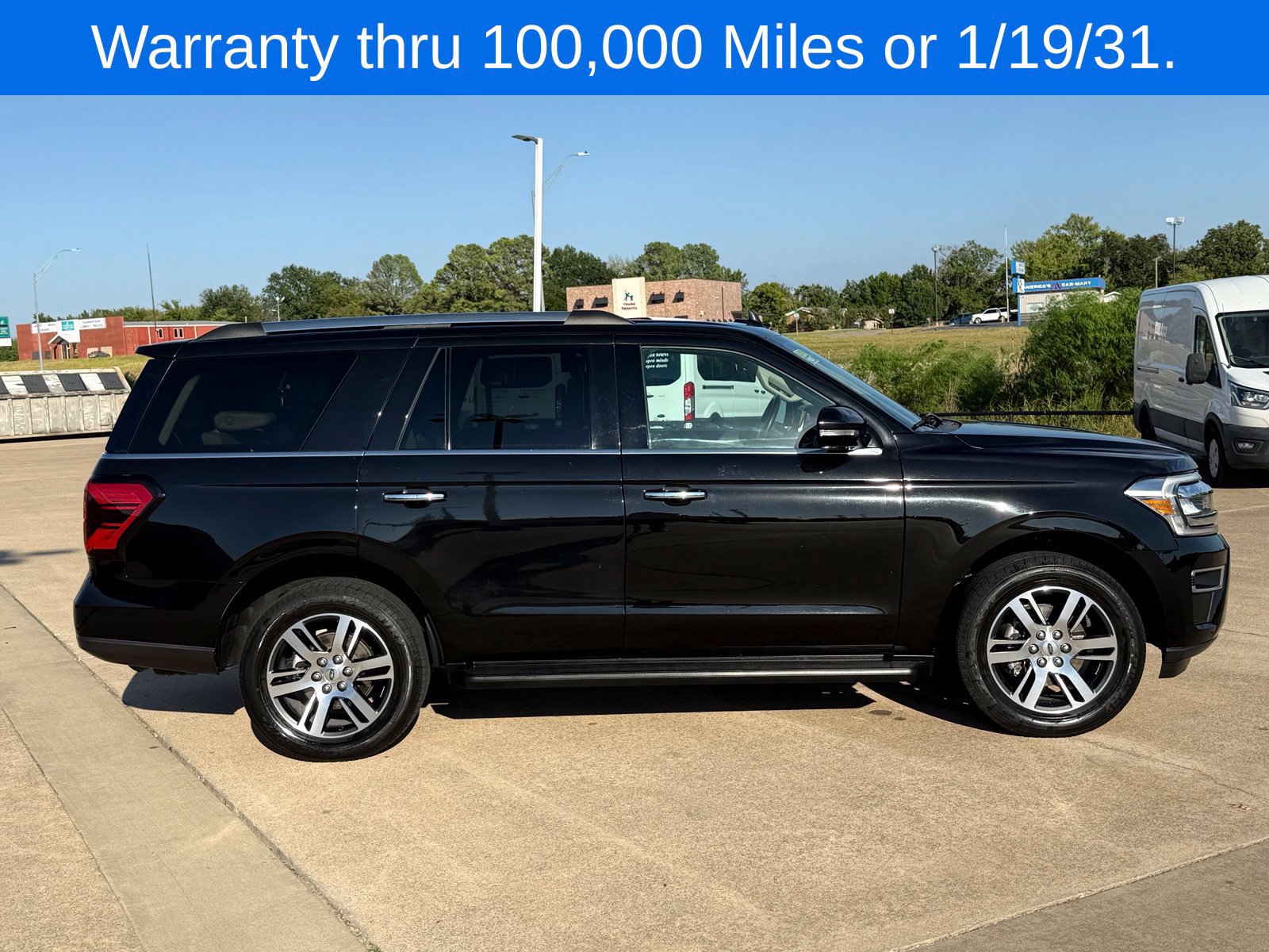 Used 2024 Ford Expedition Limited RWD image 4