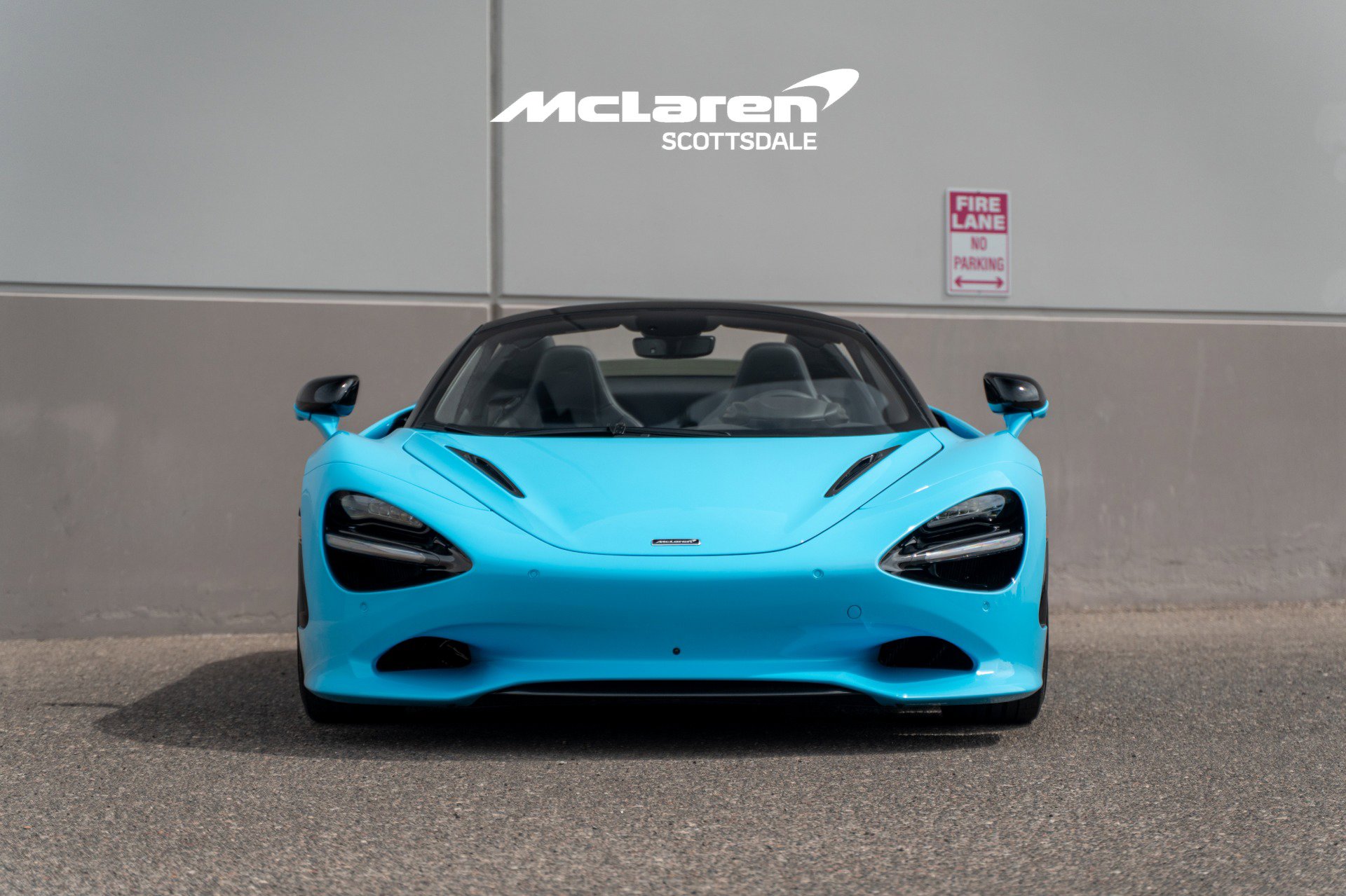 Used 2025 McLaren 750S Spider RWD image 10