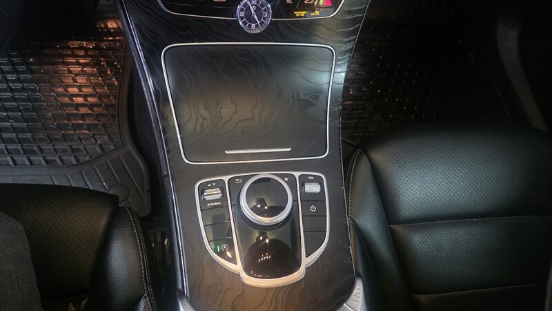 Used 2017 Mercedes-Benz C 300 4MATIC Sedan image 18