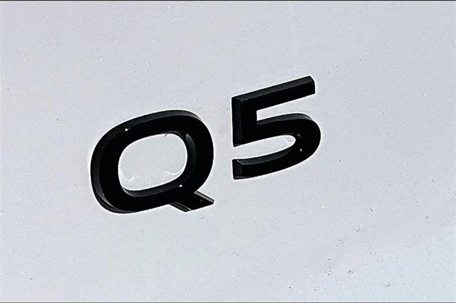 Used 2025 Audi Q5 Premium Plus w/ Premium Plus image 33