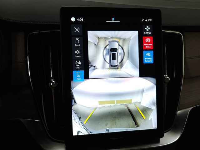 Used 2025 Volvo XC90 B5 Plus image 29