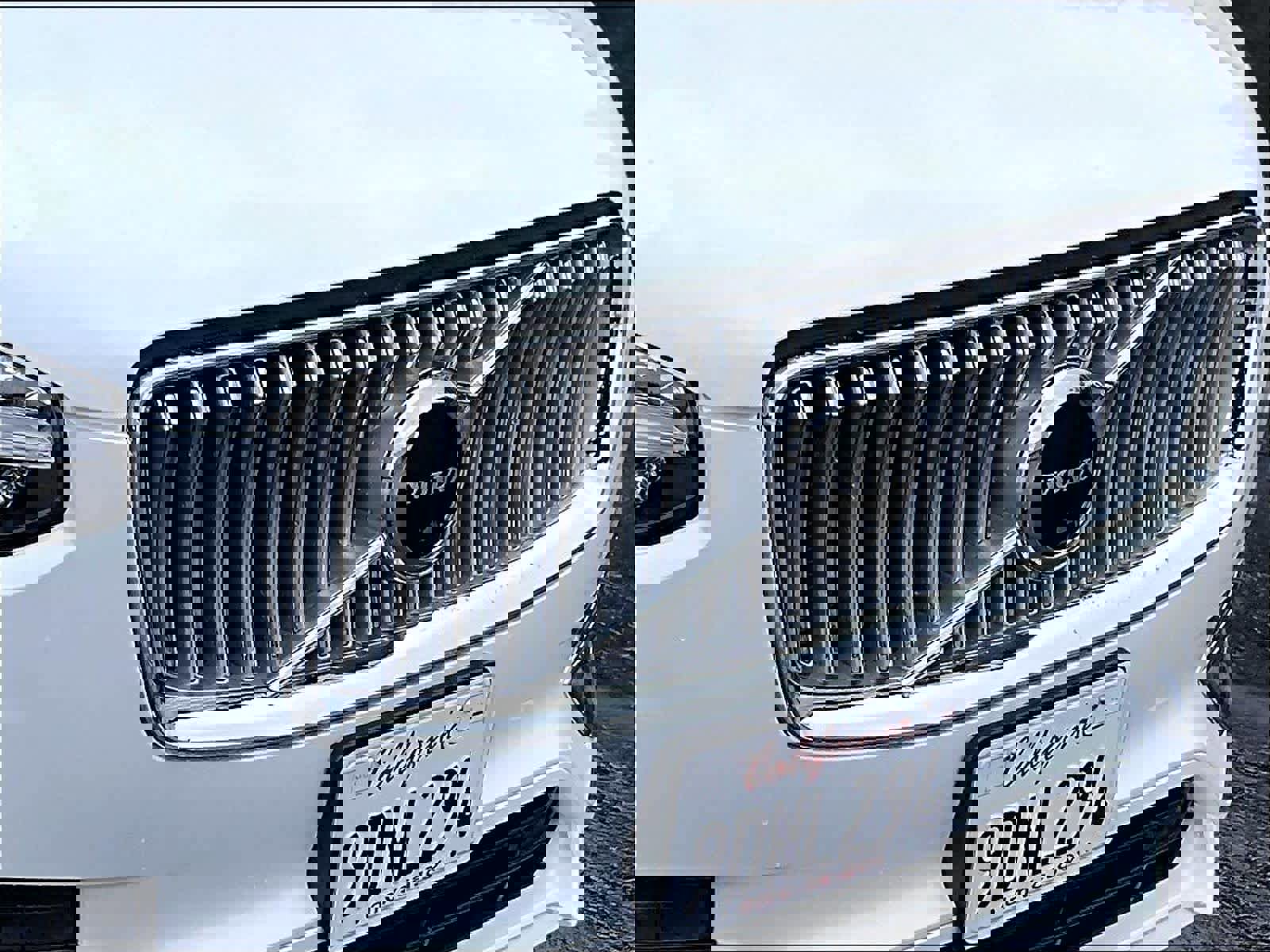 Used 2023 Volvo XC90 B6 Ultimate w/ Protection Package Premier image 33