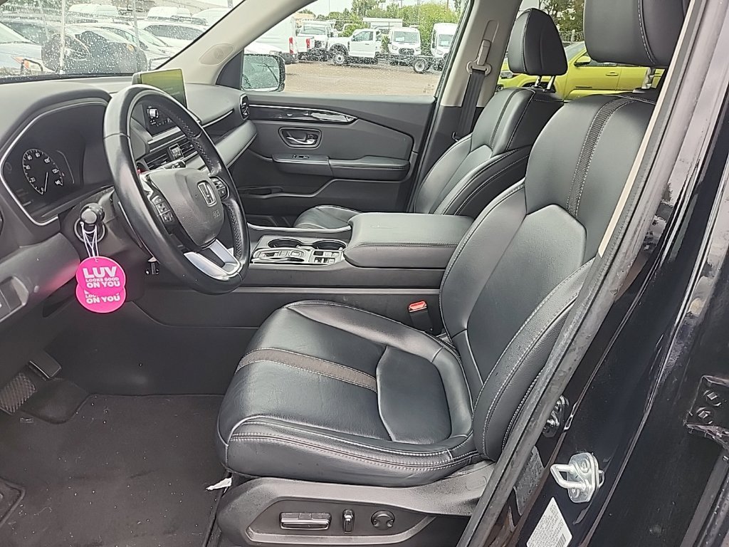 Used 2025 Honda Pilot EX-L image 18