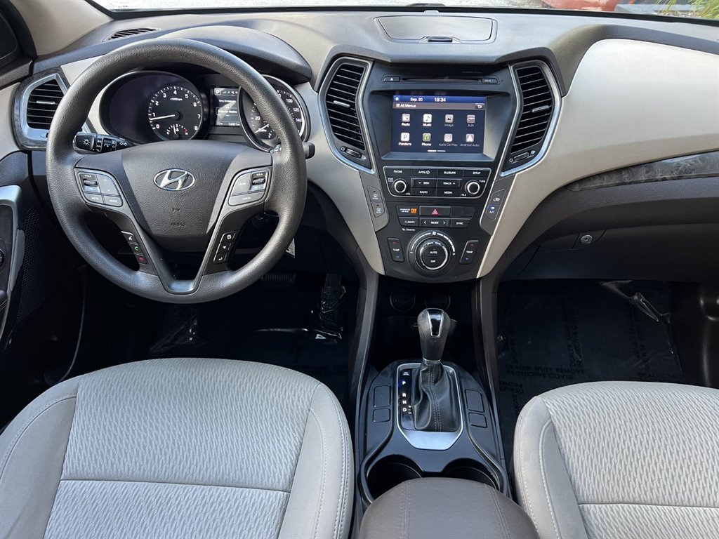 Used 2017 Hyundai Santa Fe Sport FWD image 19