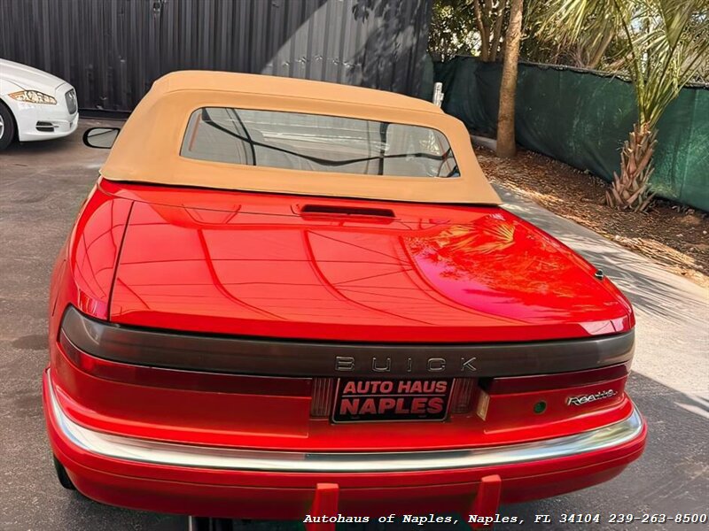 Used 1990 Buick Reatta Convertible FWD image 10