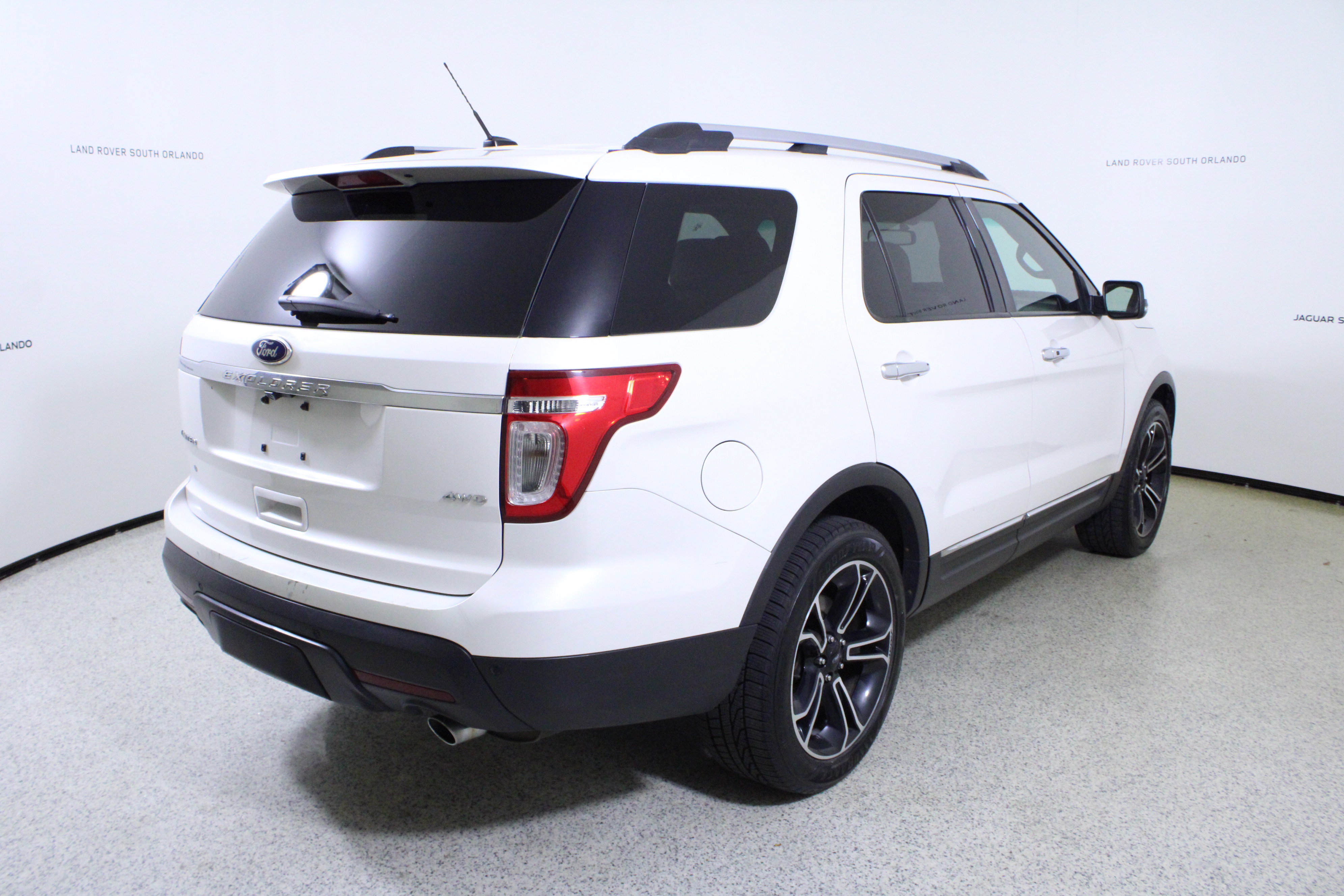 Used 2011 Ford Explorer Limited w/ 302A Rapid Spec Order Code image 7