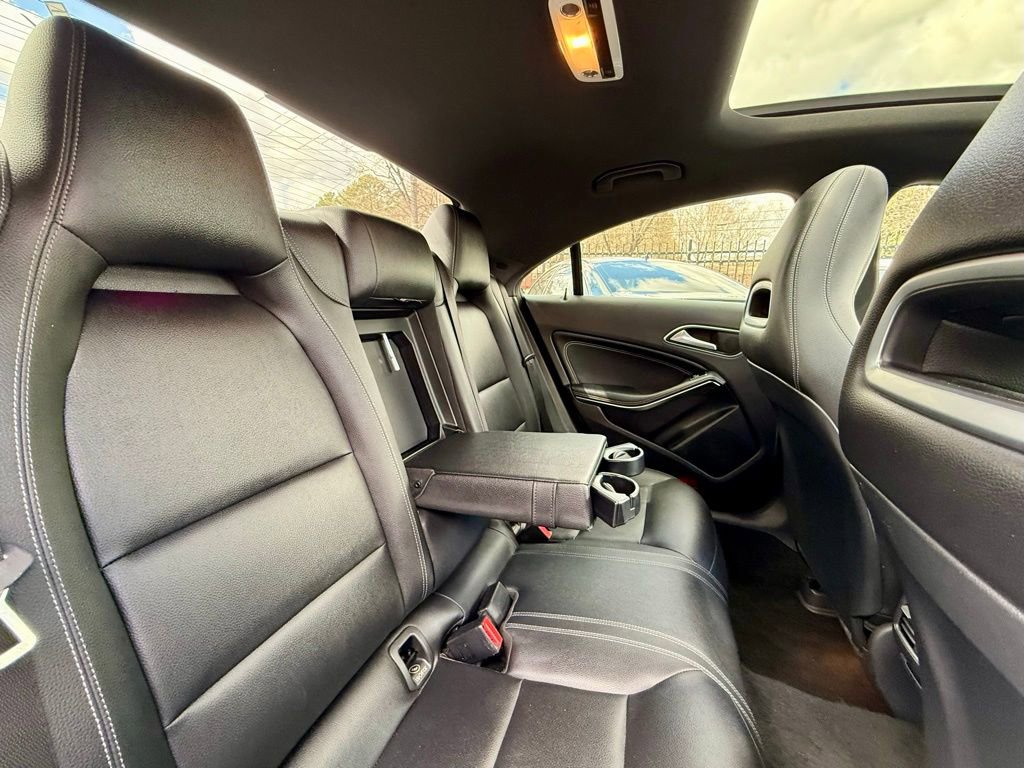 Used 2017 Mercedes-Benz CLA 250 4MATIC image 29