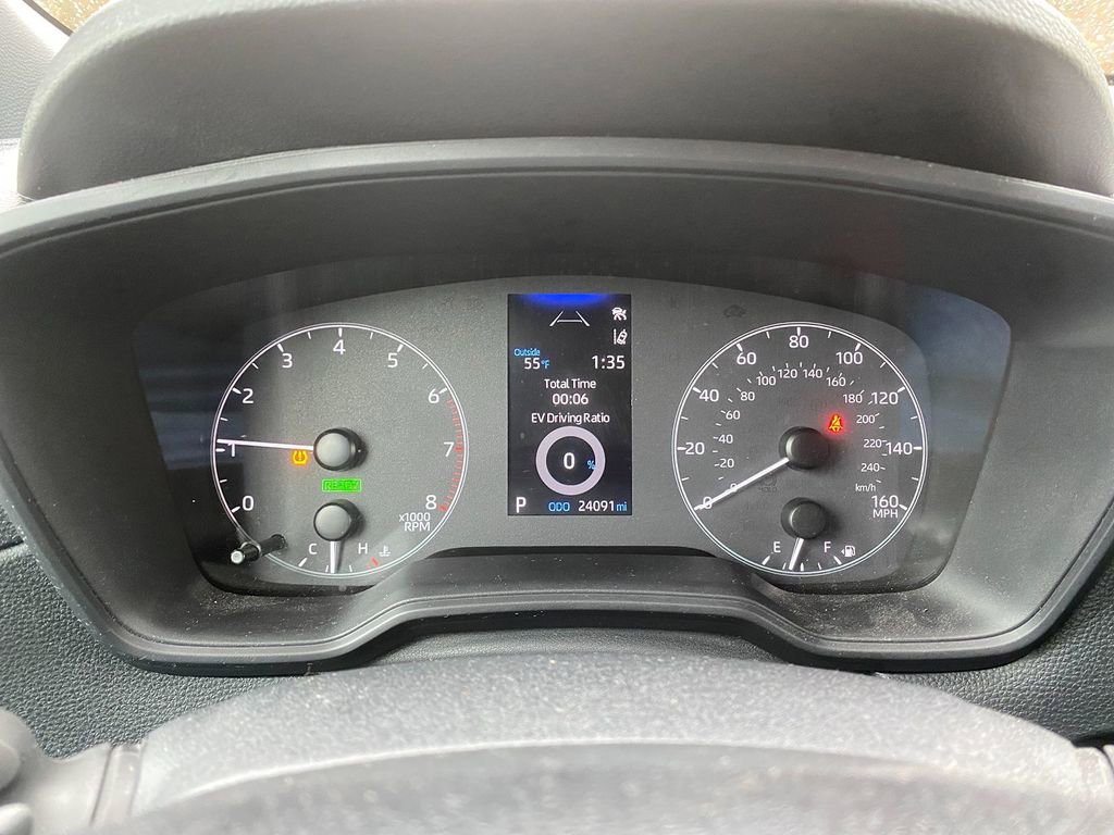 Used 2024 Toyota Corolla Cross SE image 18