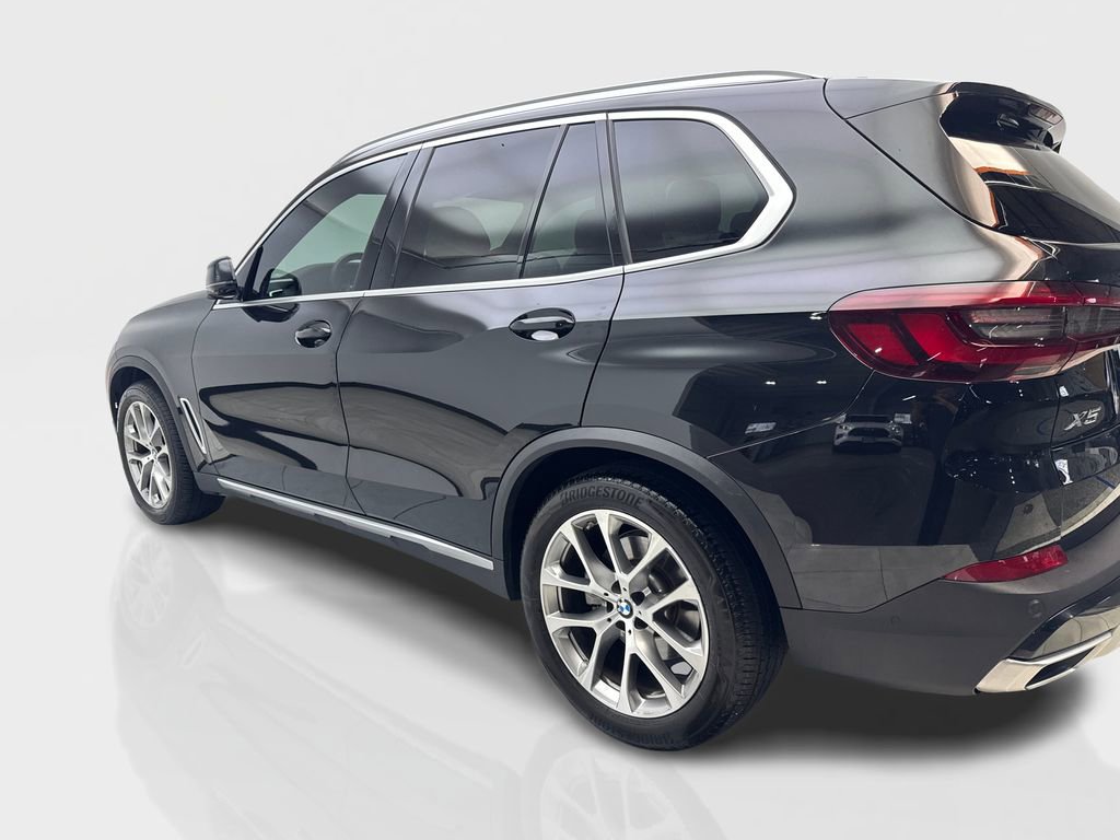 Used 2022 BMW X5 sDrive40i w/ Parking Assistance Package RWD image 14