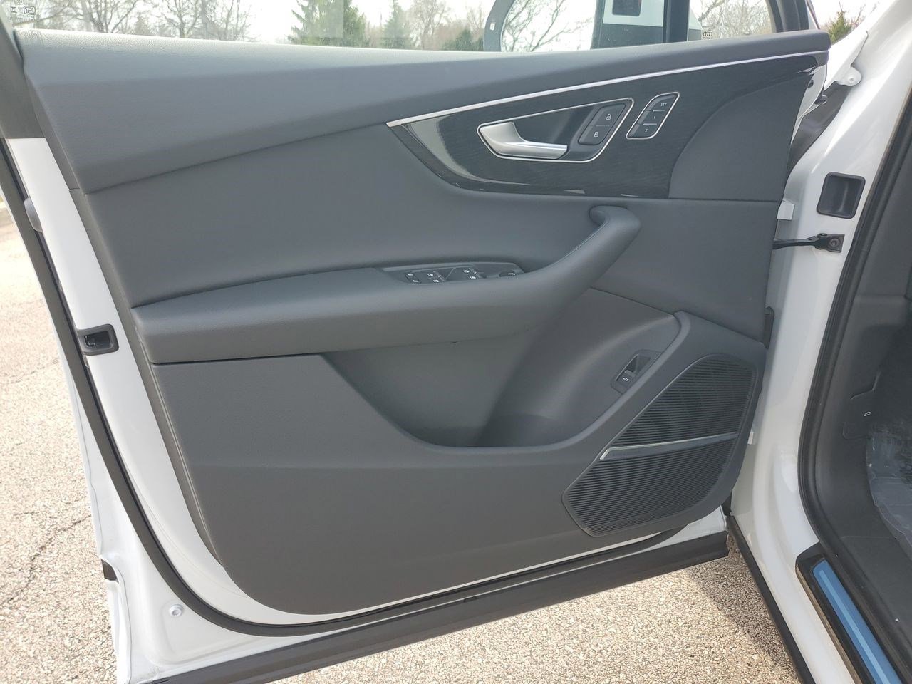 New 2026 Audi Q7 2.0T Premium image 18