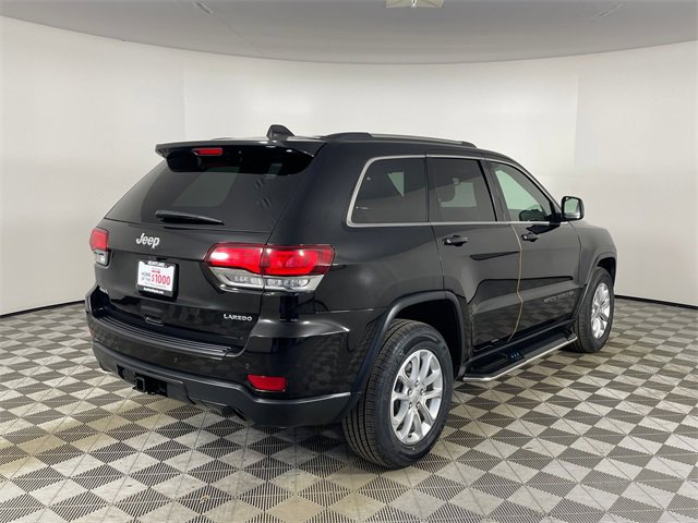 Used 2021 Jeep Grand Cherokee Laredo image 22