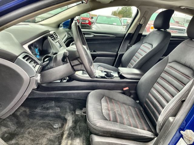 Used 2016 Ford Fusion SE w/ Equipment Group 201A FWD image 14