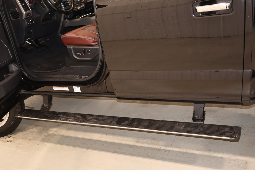 Certified 2022 Ford F450 Platinum w/ FX4 Off-Road Package image 43
