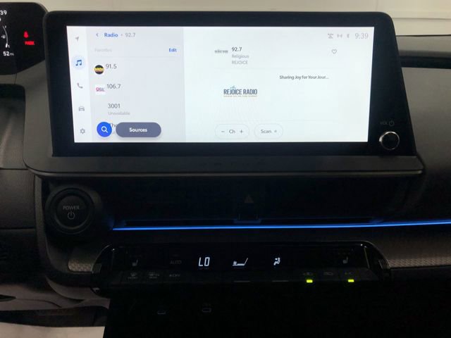 Used 2024 Toyota Prius XLE AWD/4WD image 20
