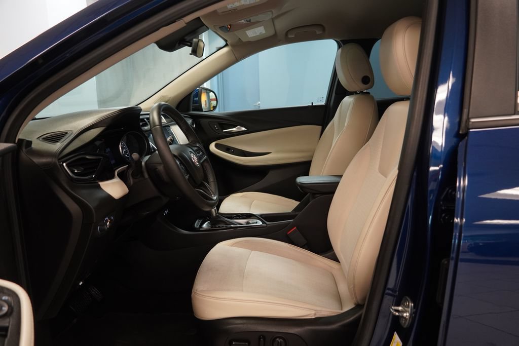 Used 2022 Buick Encore GX Select AWD/4WD image 5