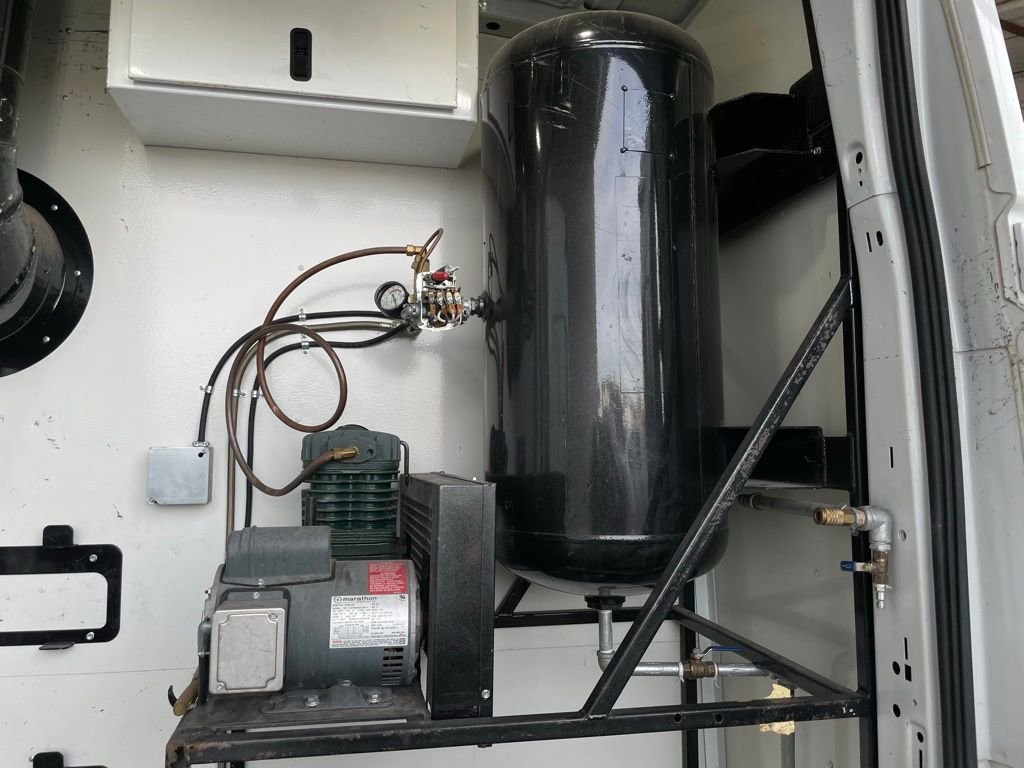 Used 2018 Ford Transit 350 148 High Roof Extended image 23