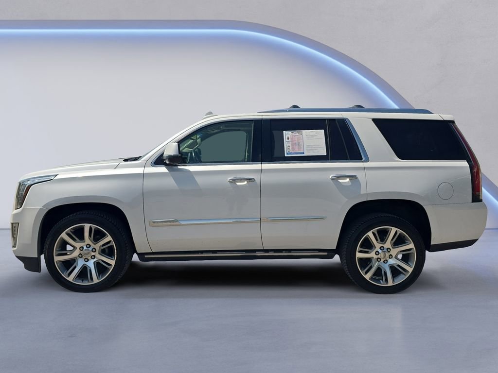 Used 2016 Cadillac Escalade Premium RWD image 2