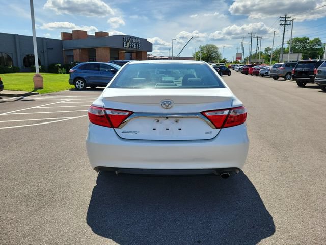 Used 2017 Toyota Camry SE FWD image 4