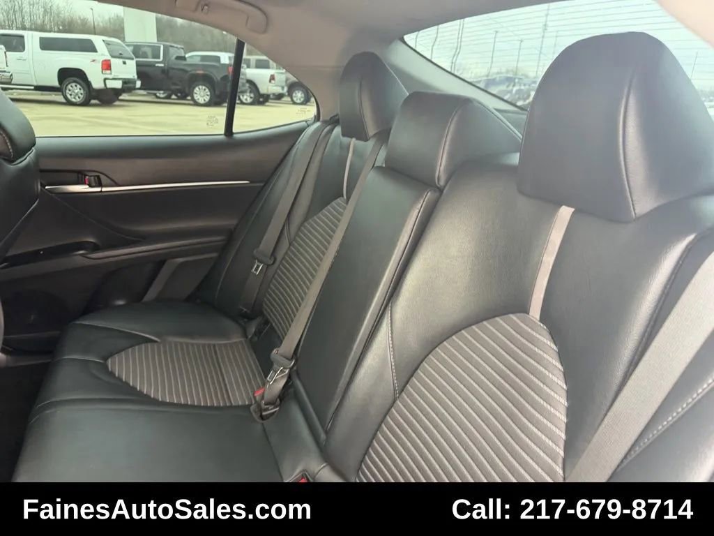 Used 2019 Toyota Camry SE image 40