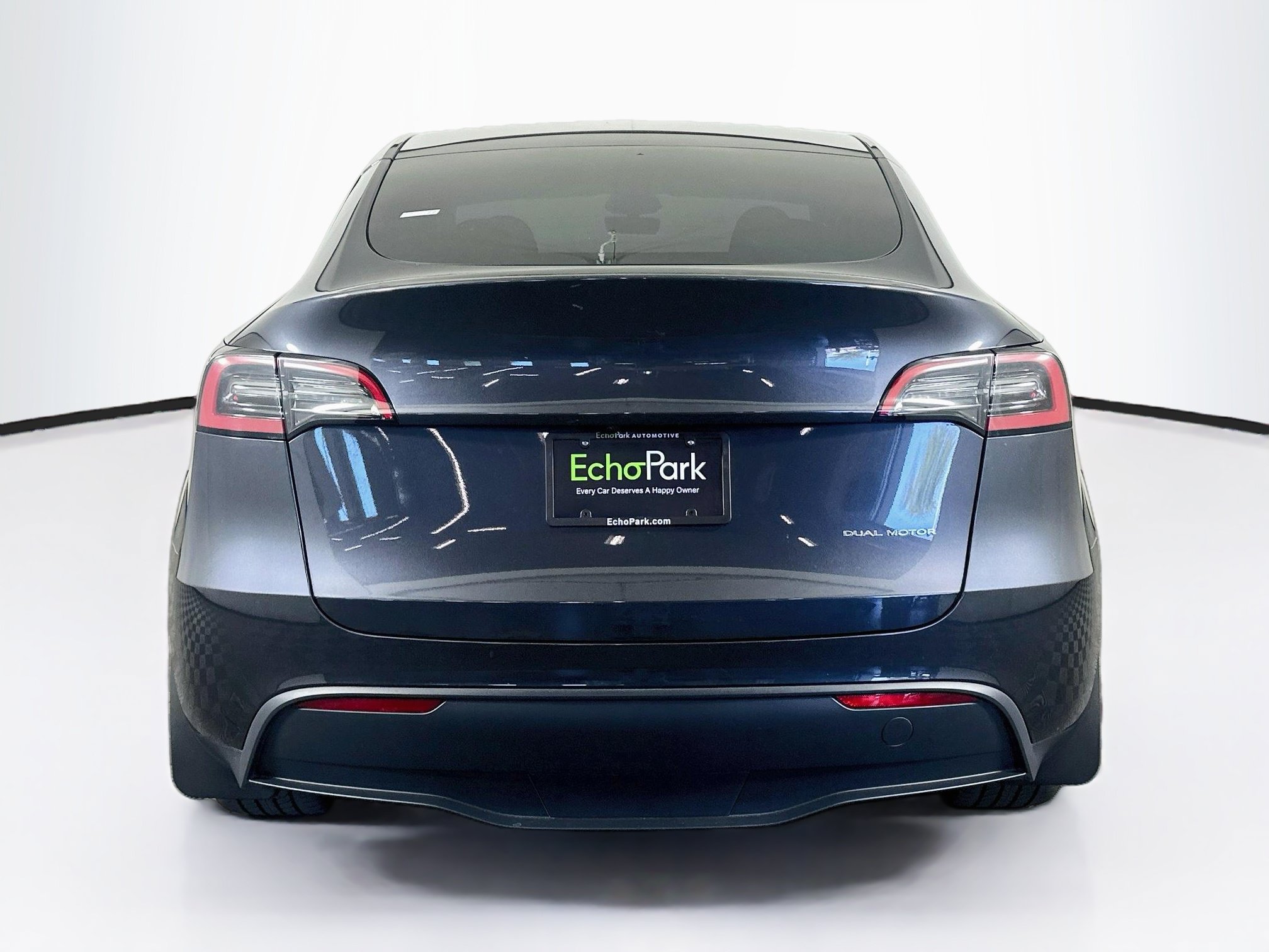 Used 2024 Tesla Model Y Long Range AWD/4WD image 7