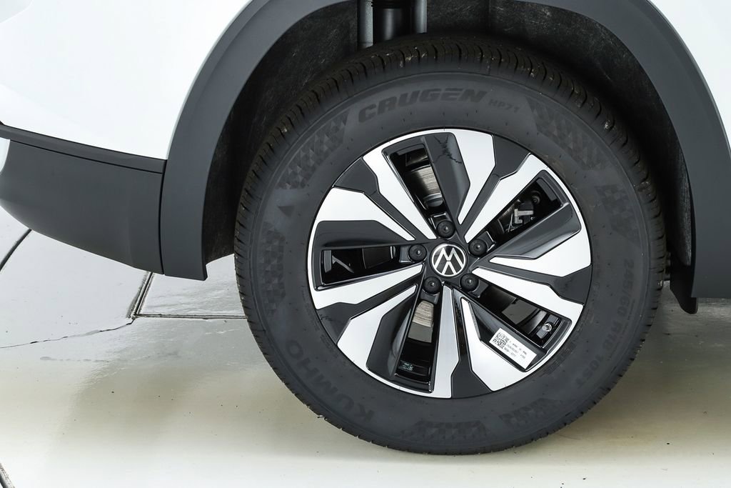 New 2026 Volkswagen Atlas Cross Sport SE image 50