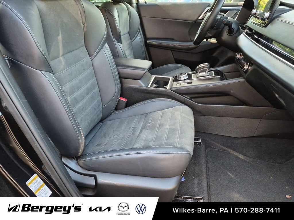 Used 2023 Mitsubishi Outlander SE AWD/4WD image 35