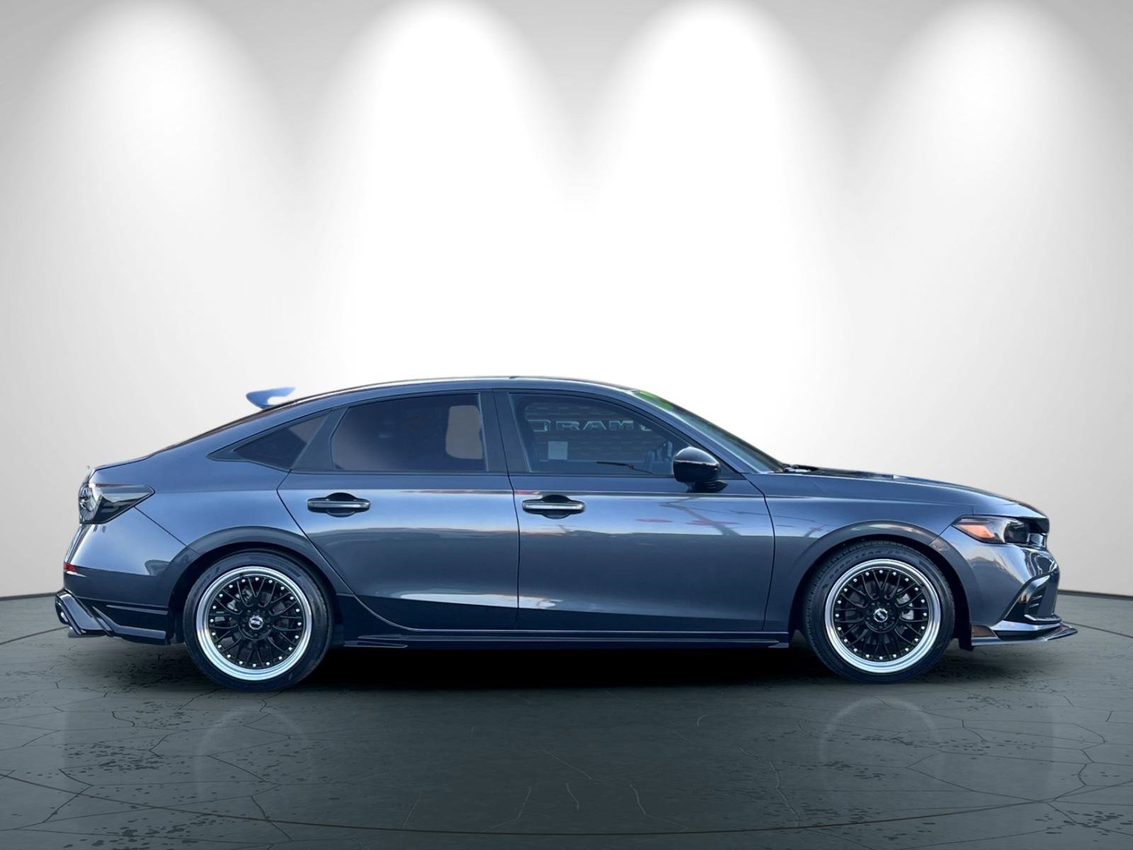 Used 2022 Honda Civic Sport image 3