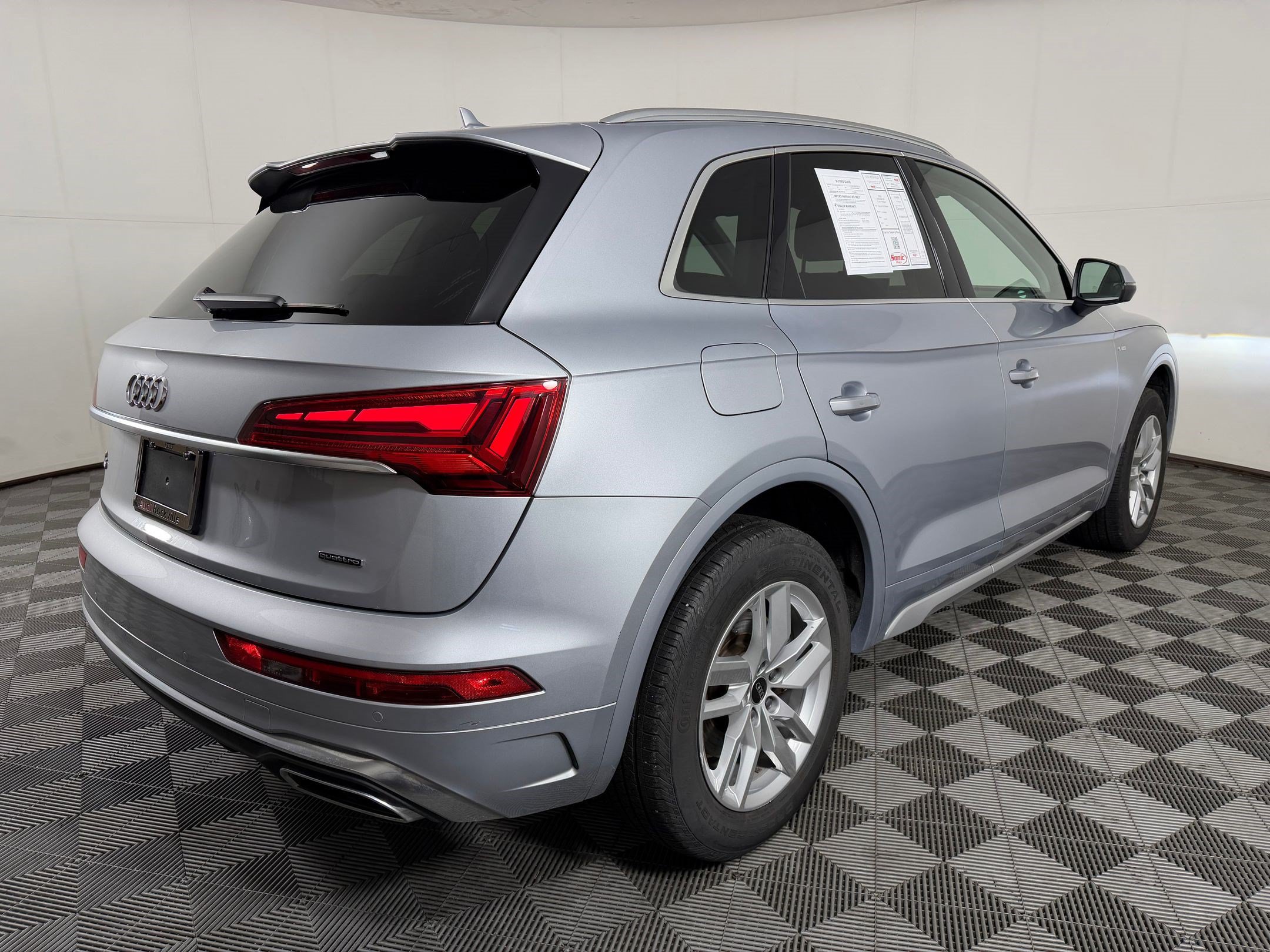 Certified 2023 Audi Q5 2.0T Premium w/ Convenience Package AWD/4WD image 9