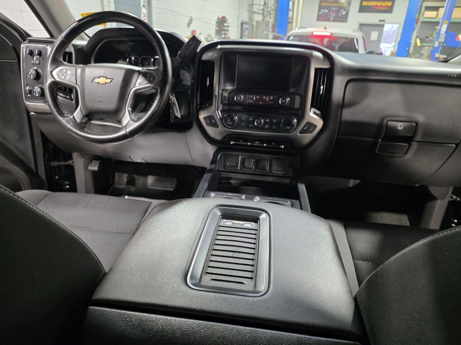 Used 2016 Chevrolet Silverado 1500 LT image 33