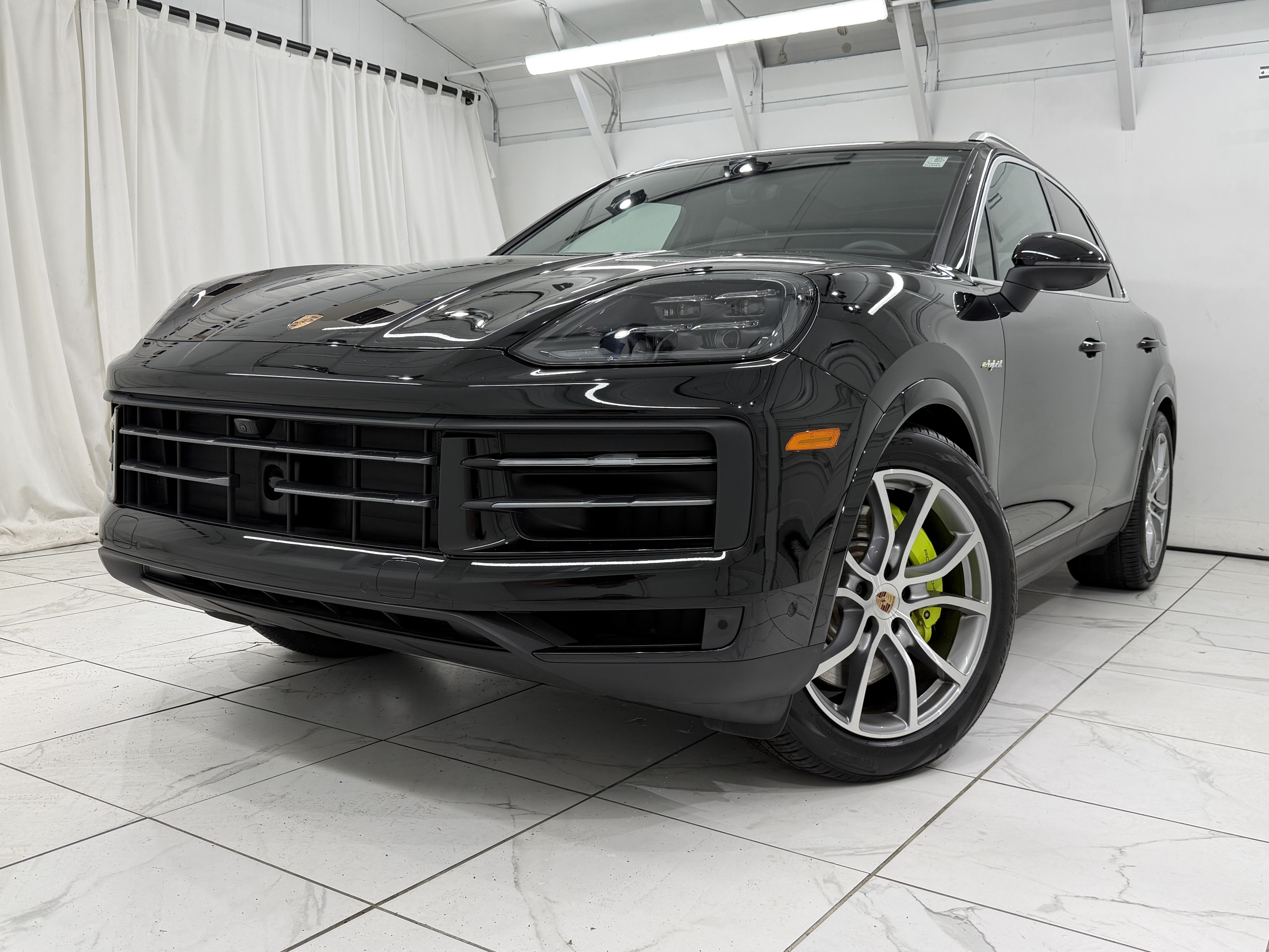 Certified 2026 Porsche Cayenne S AWD/4WD image 8