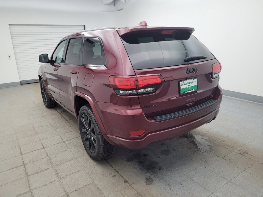 Used 2018 Jeep Grand Cherokee Altitude image 5