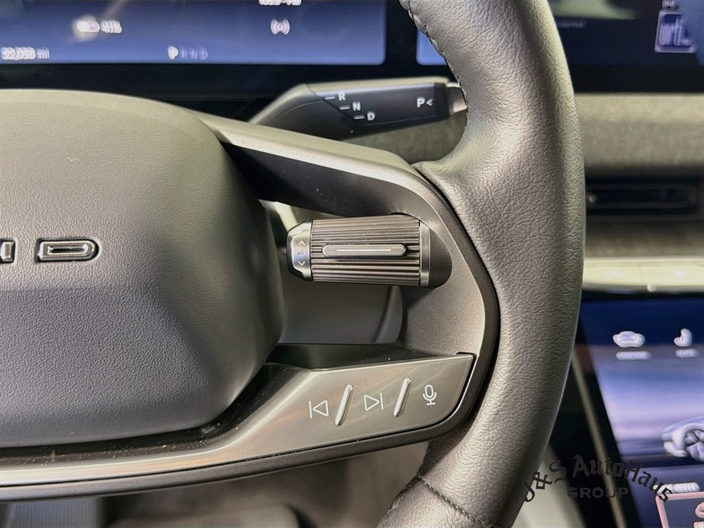 Used 2025 Lucid Air Touring AWD/4WD image 14