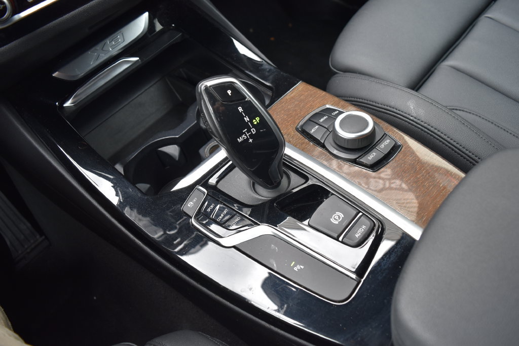 Used 2019 BMW X3 sDrive30i w/ Convenience Package RWD image 16